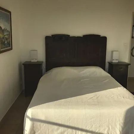 Modern 5 Double Bedrooms, New Ac, Private Pool And Stunning View 800 M From