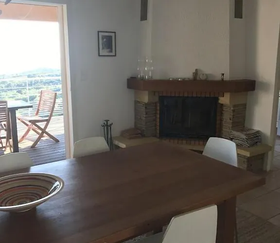 Villa Modern 5 Double Bedrooms, New Ac, Private Pool And Stunning View 800 M From