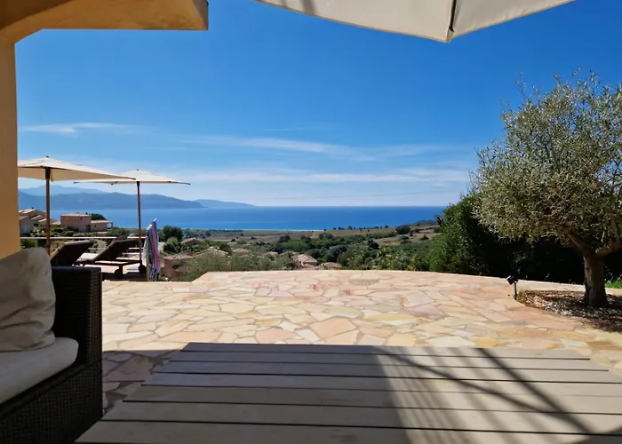 Villa Modern 5 Double Bedrooms, New Ac, Private Pool And Stunning View 800 M From *
