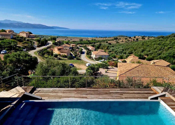 Villa Modern 5 Double Bedrooms, New Ac, Private Pool And Stunning View 800 M From *