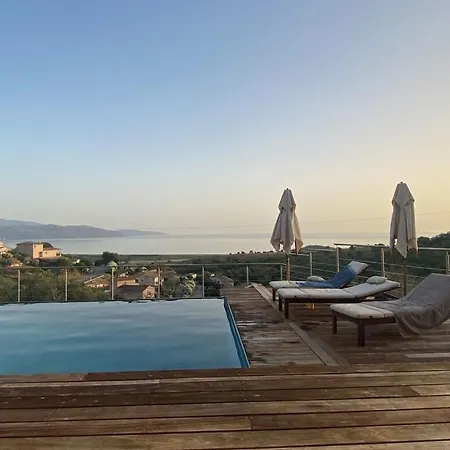 Modern 5 Double Bedrooms, New Ac, Private Pool And Stunning View 800 M From