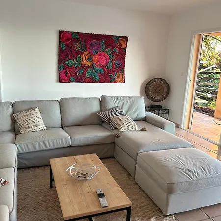 Villa Modern 5 Double Bedrooms, New Ac, Private Pool And Stunning View 800 M From