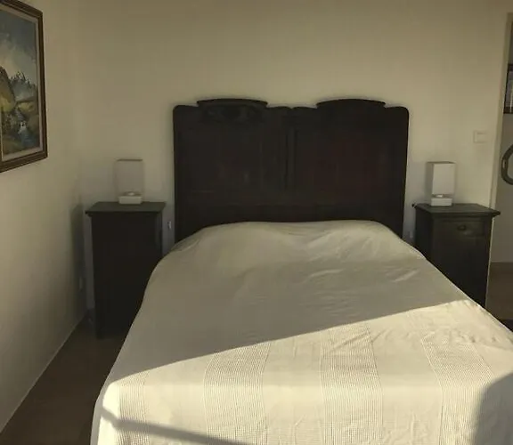 Modern 5 Double Bedrooms, New Ac, Private Pool And Stunning View 800 M From