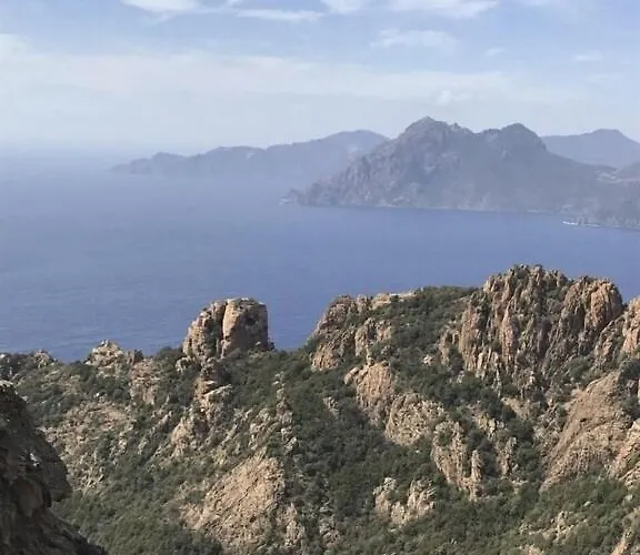 Modern 5 Double Bedrooms, New Ac, Private Pool And Stunning View 800 M From 别墅